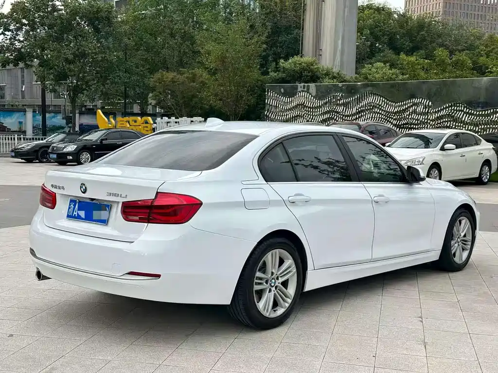 BMW 3 Series — фото 4