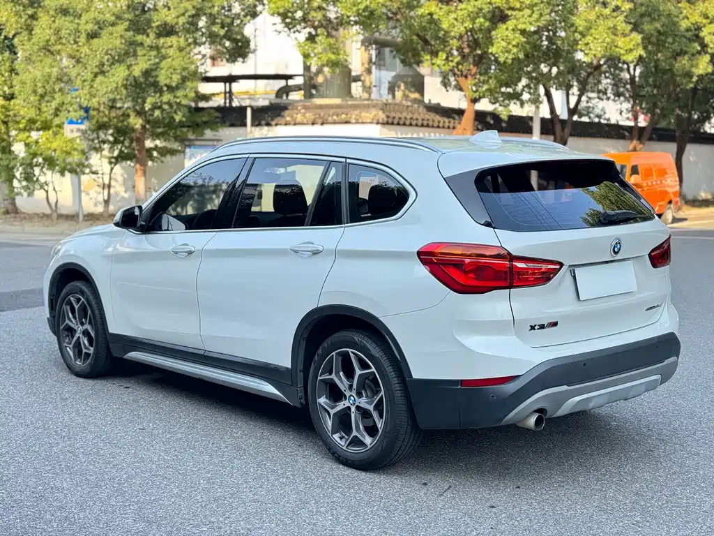 BMW X1 — фото 4
