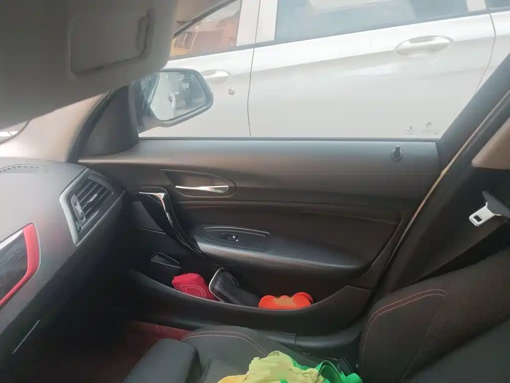 BMW 1 Series (Import) — фото 18