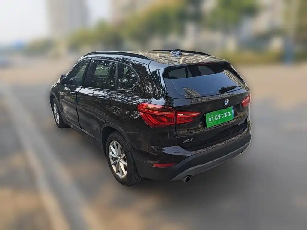 BMW X1 — фото 4