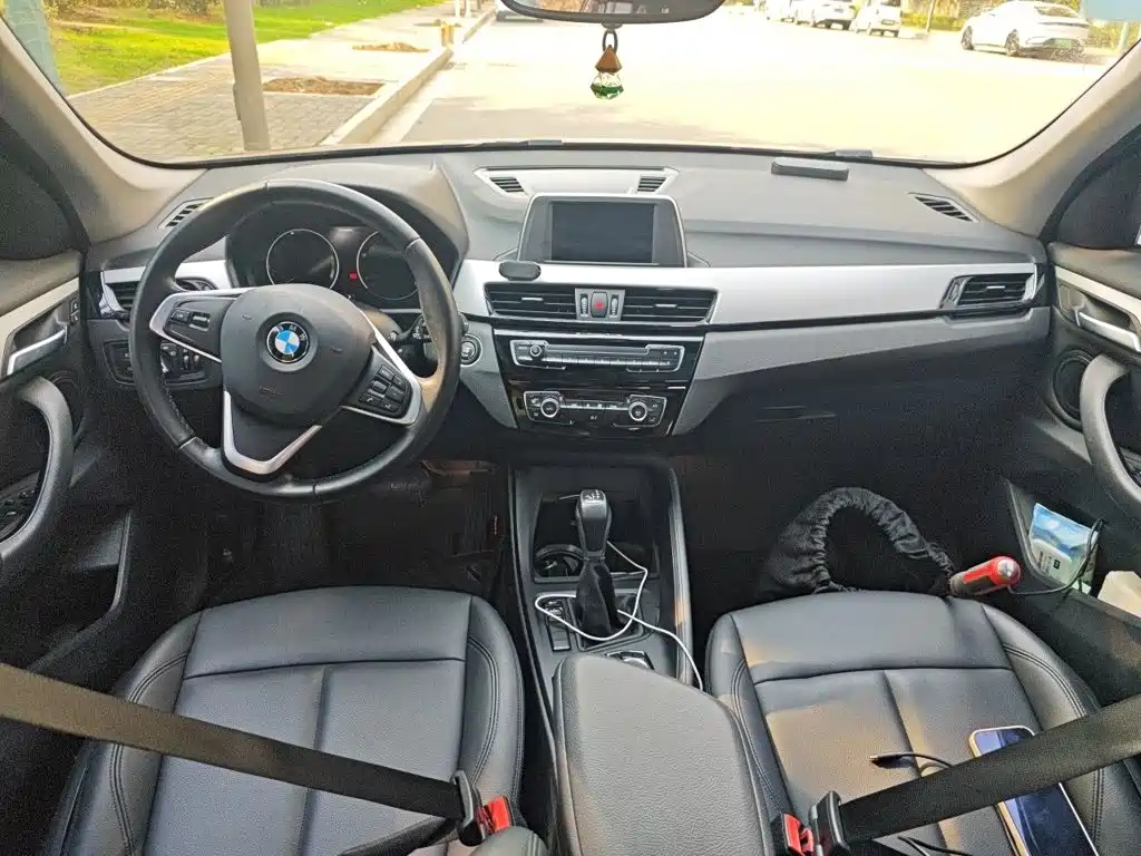 BMW X1 — фото 10