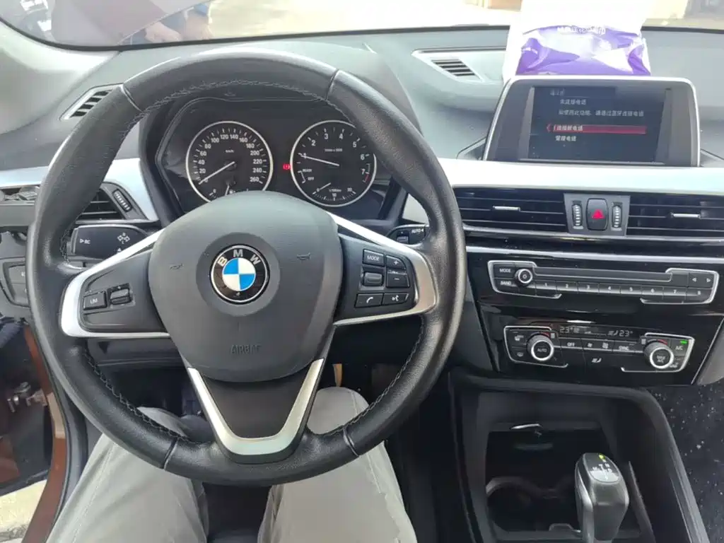 BMW X1 — фото 10