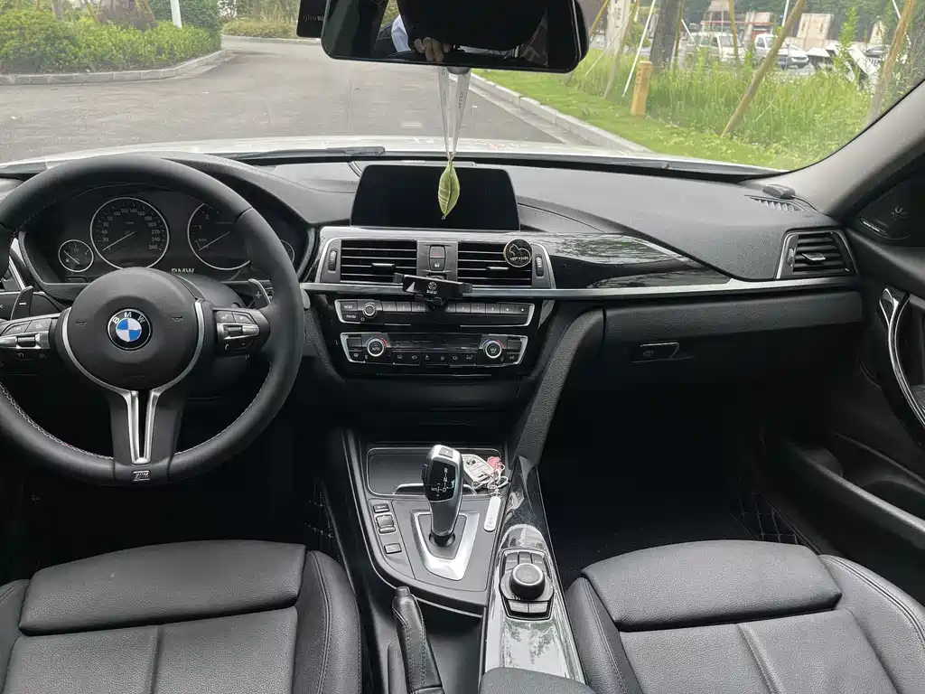 BMW 3 Series — фото 11