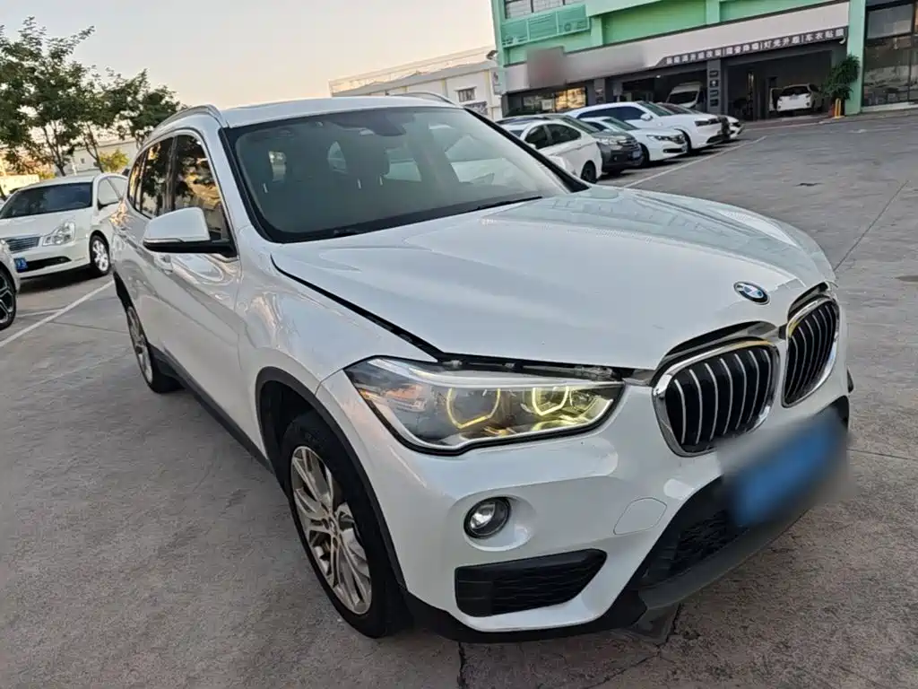 BMW X1 — фото 4