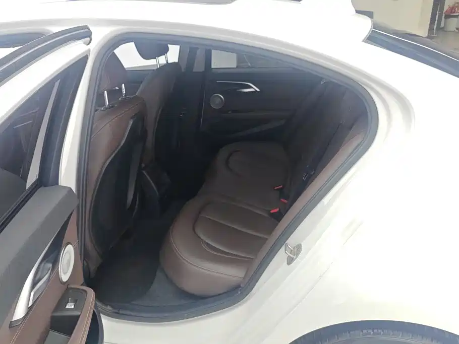 BMW 1 Series — фото 11