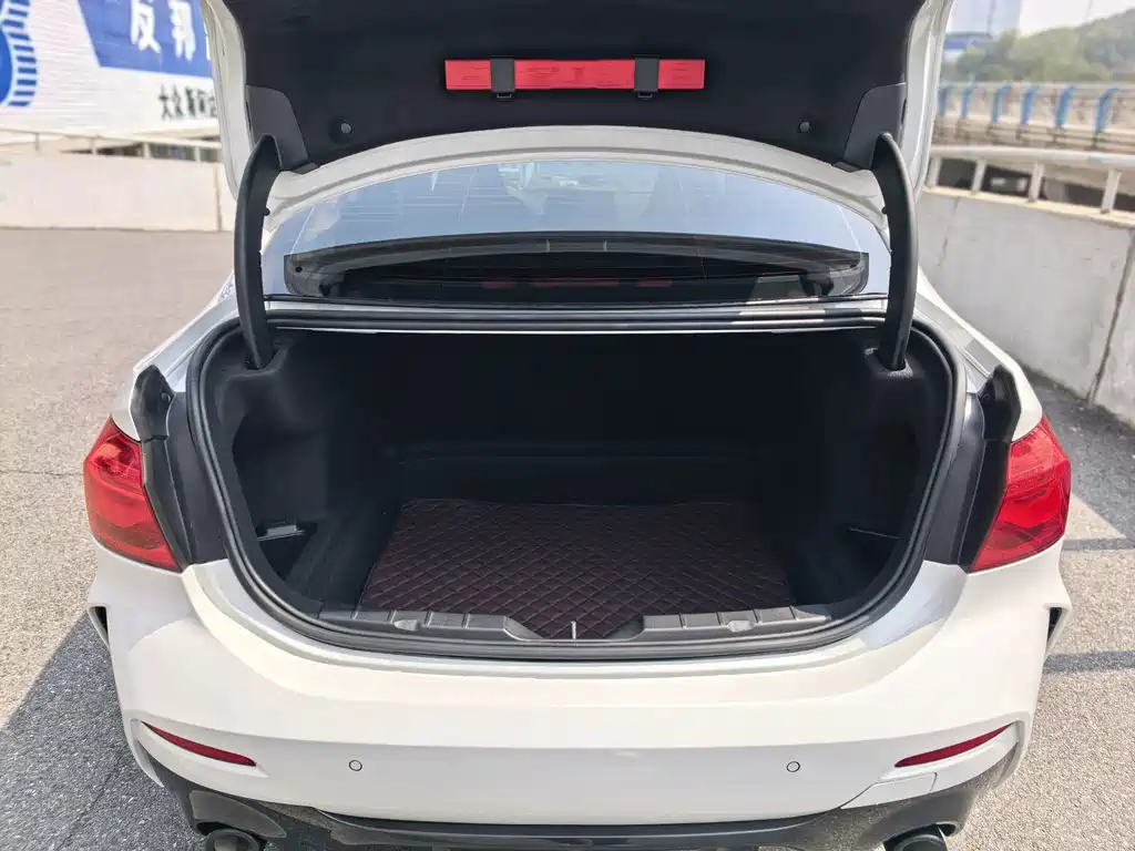 BMW 1 Series — фото 10