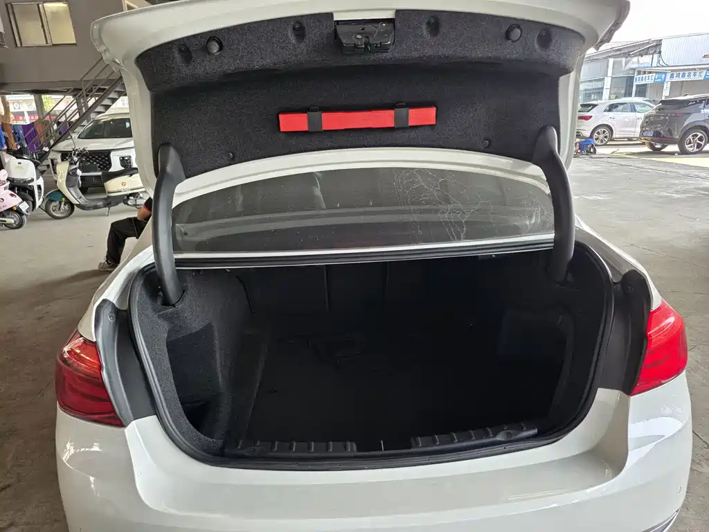 BMW 3 Series — фото 13