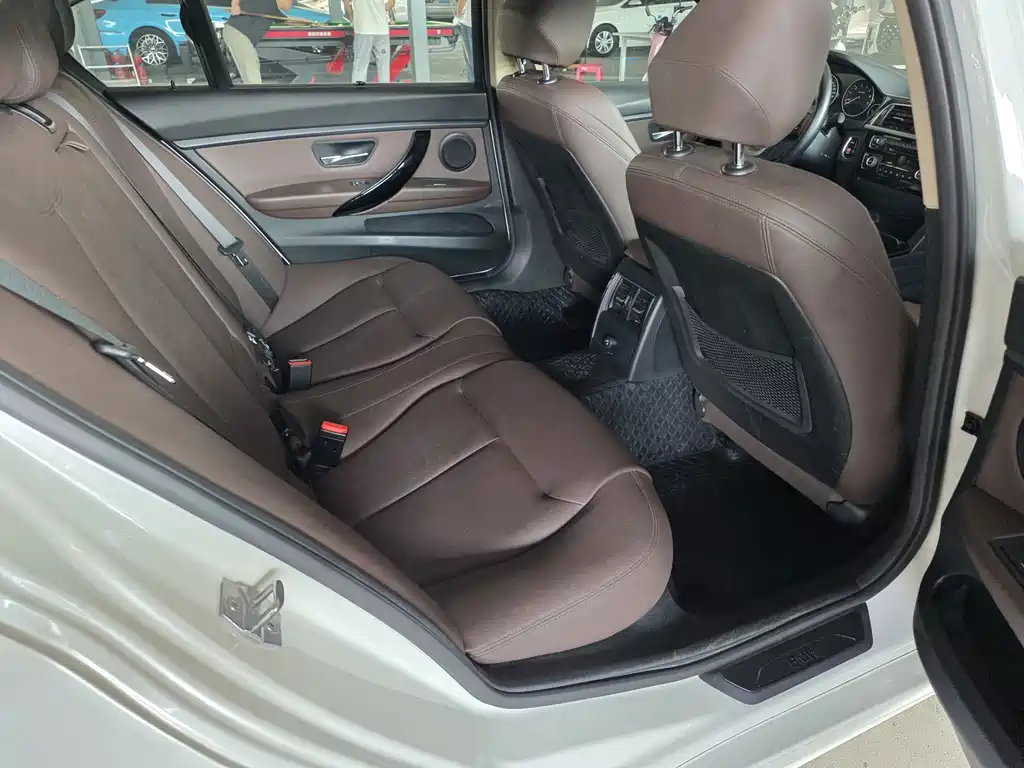 BMW 3 Series — фото 19