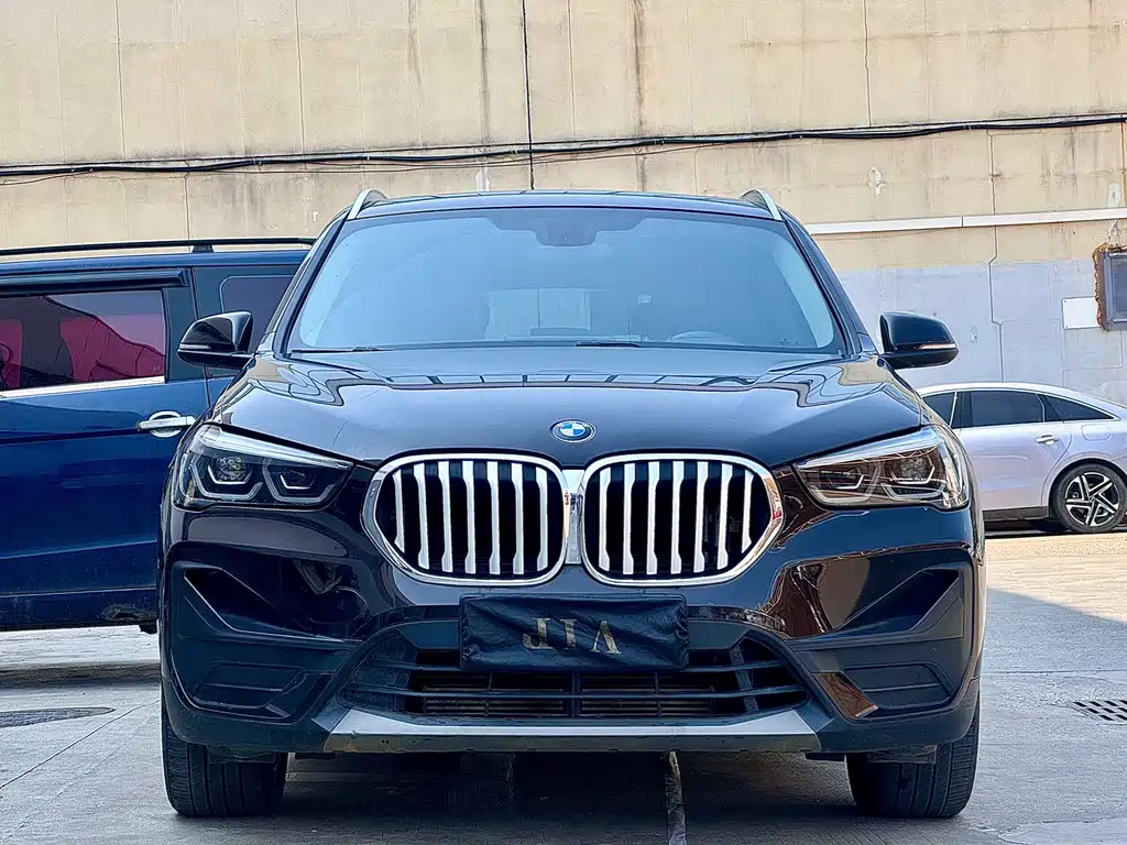 BMW X1 — фото 2