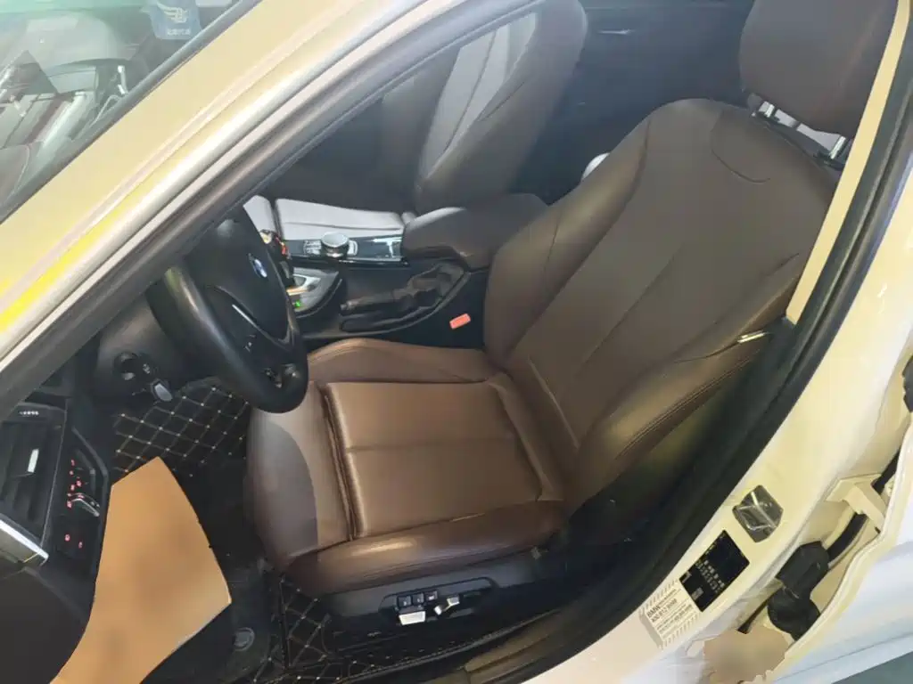 BMW 3 Series — фото 15