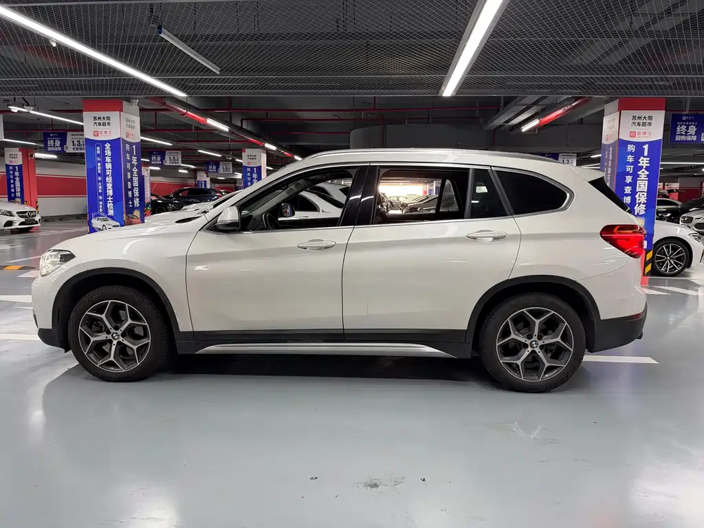 BMW X1 — фото 7