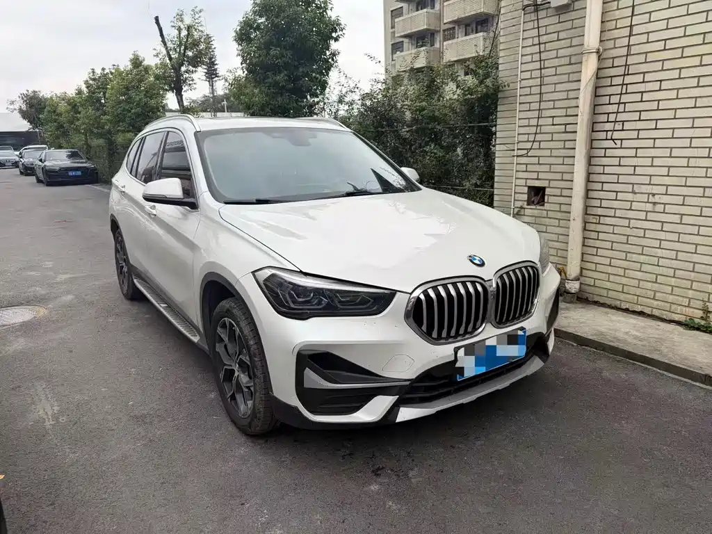 BMW X1 — фото 3