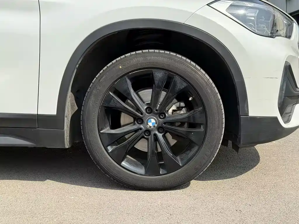 BMW X1 — фото 15