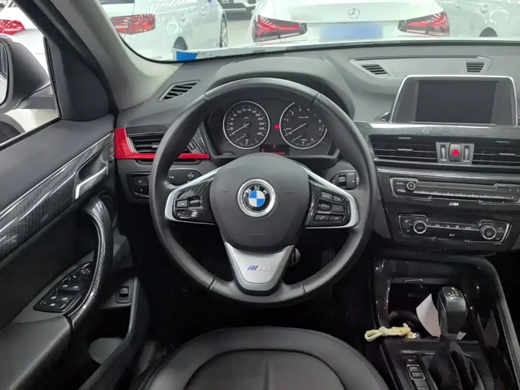 BMW X1 — фото 11