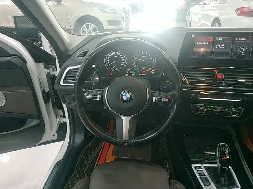 BMW 1 Series — фото 11