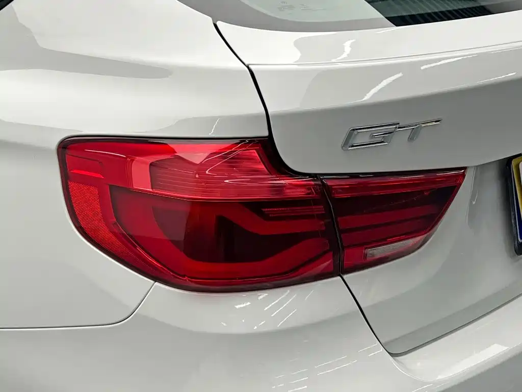 BMW 3 Series GT — фото 10