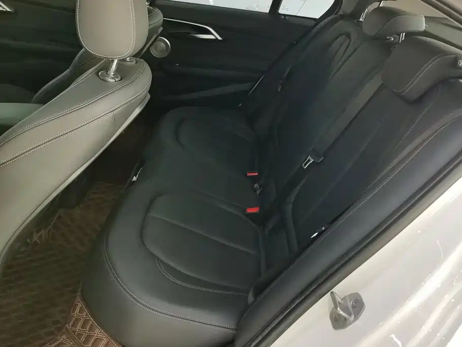 BMW 1 Series — фото 11