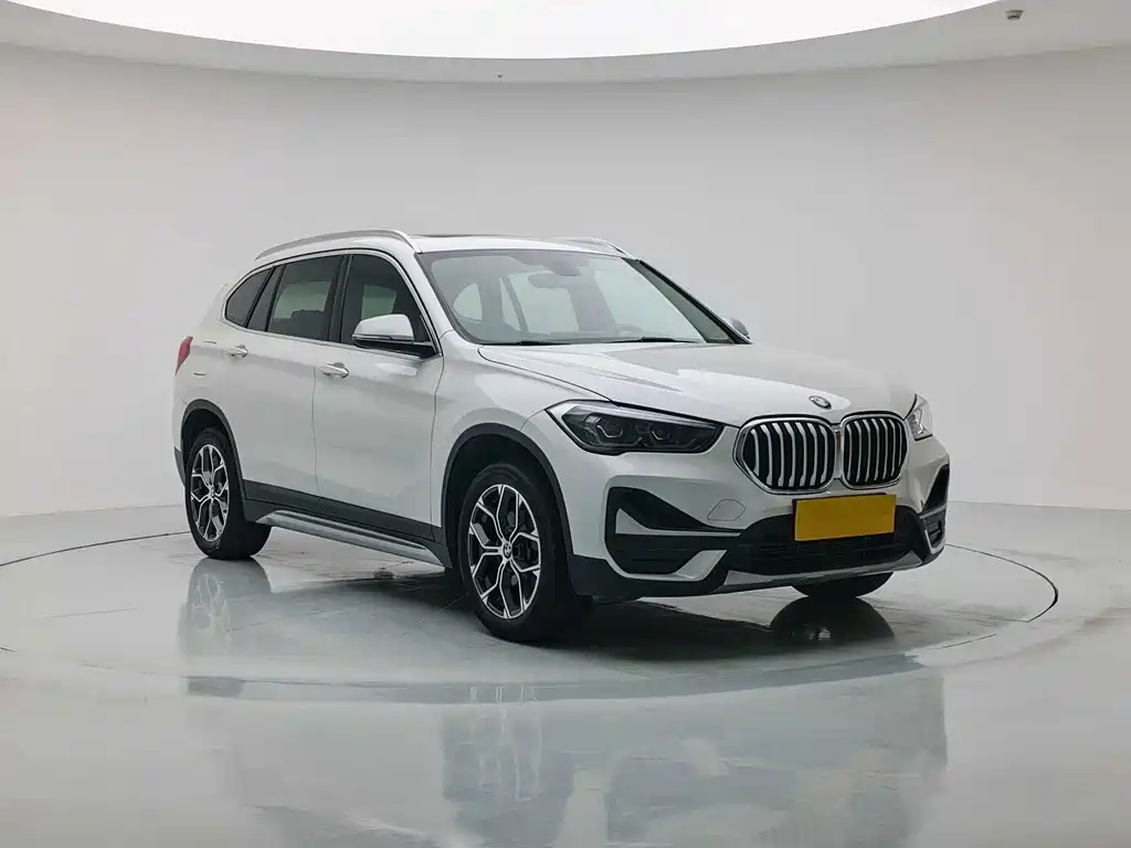 BMW X1 — фото 2