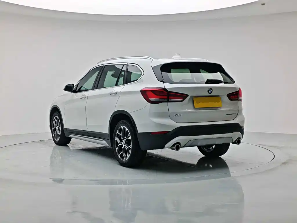 BMW X1 — фото 4