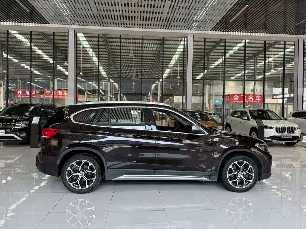 BMW X1 — фото 3