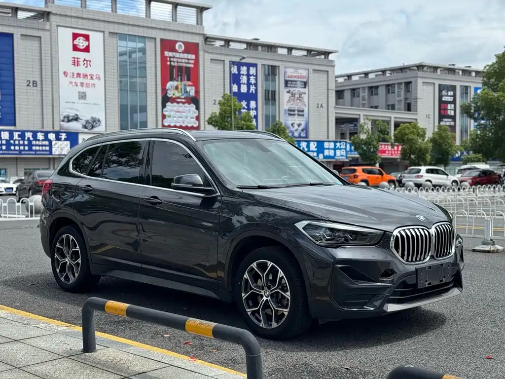 BMW X1 — фото 3