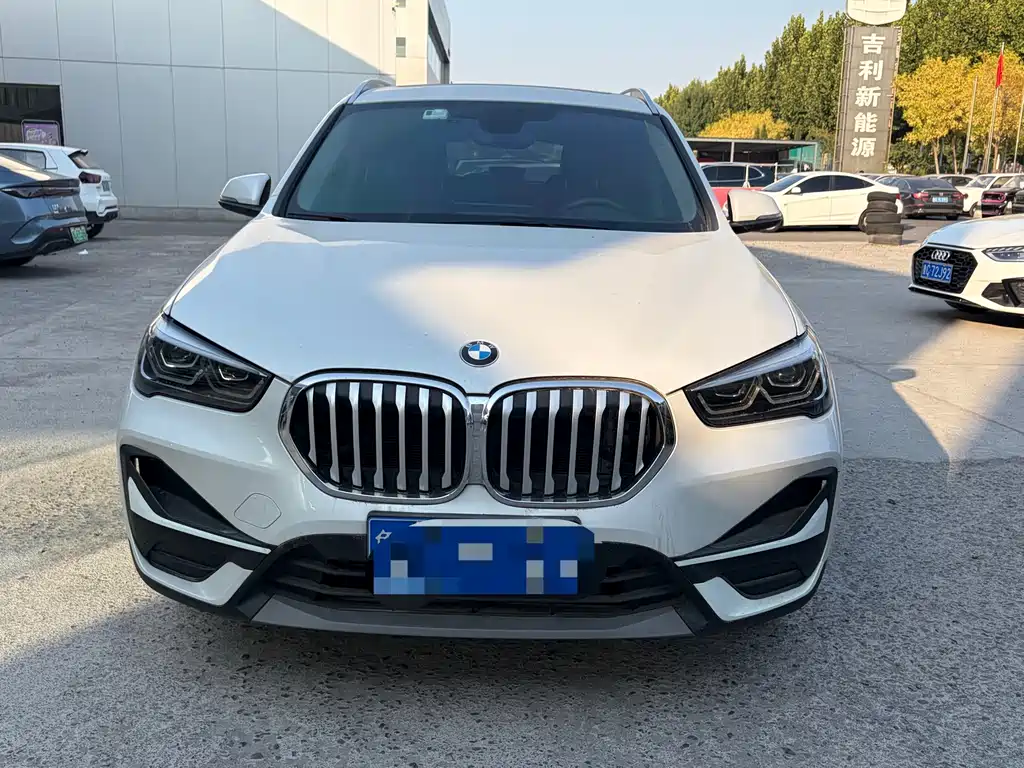 BMW X1 — фото 2
