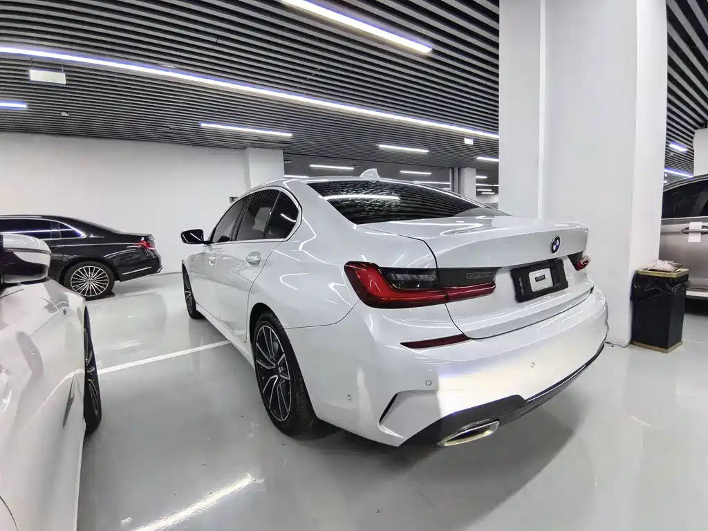 BMW 3 Series — фото 12