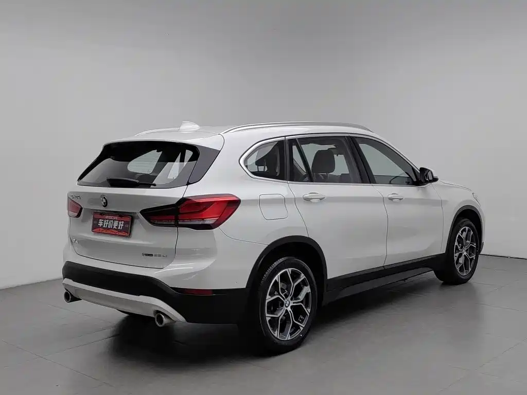 BMW X1 — фото 2