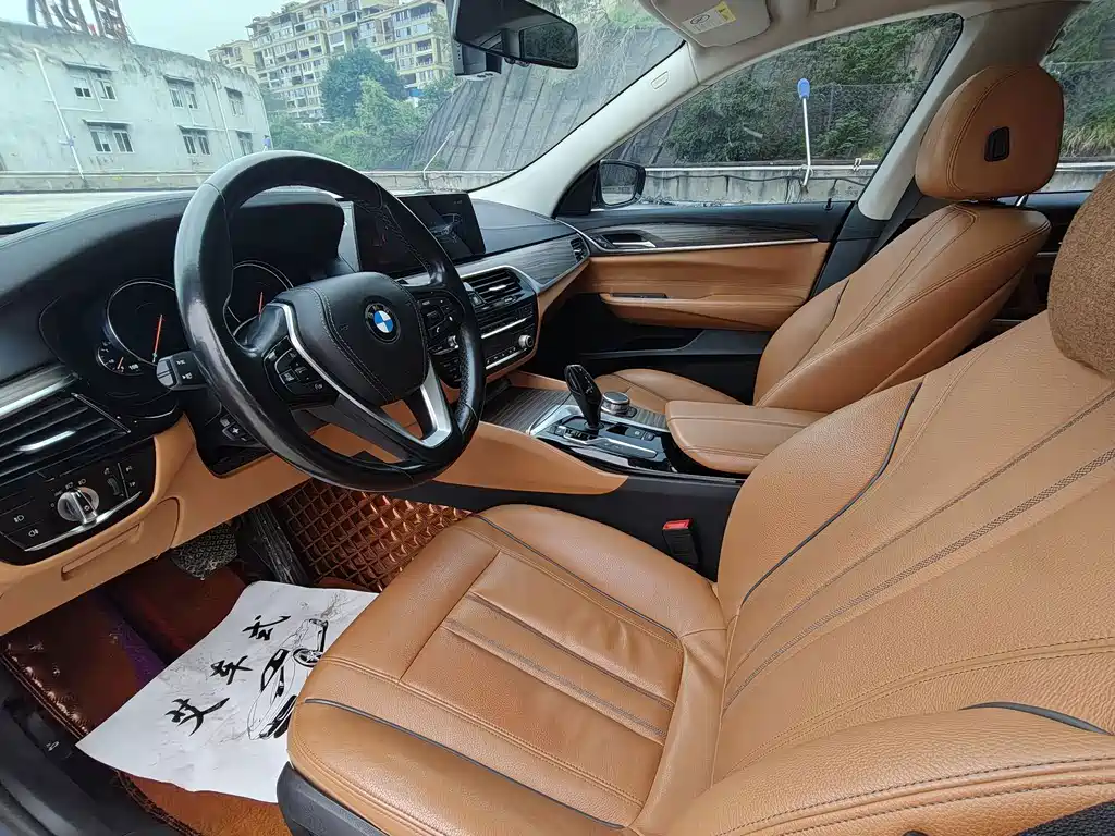 BMW 6 Series GT — фото 10