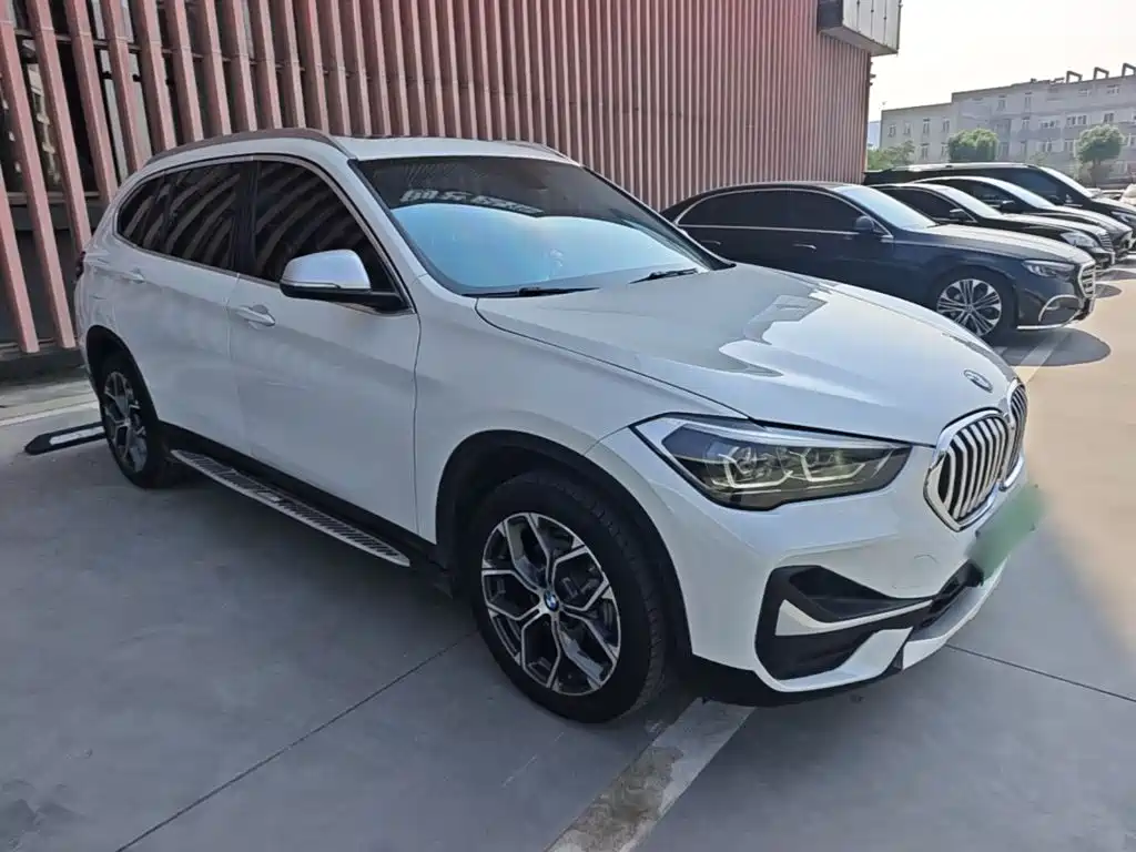 BMW X1 — фото 4
