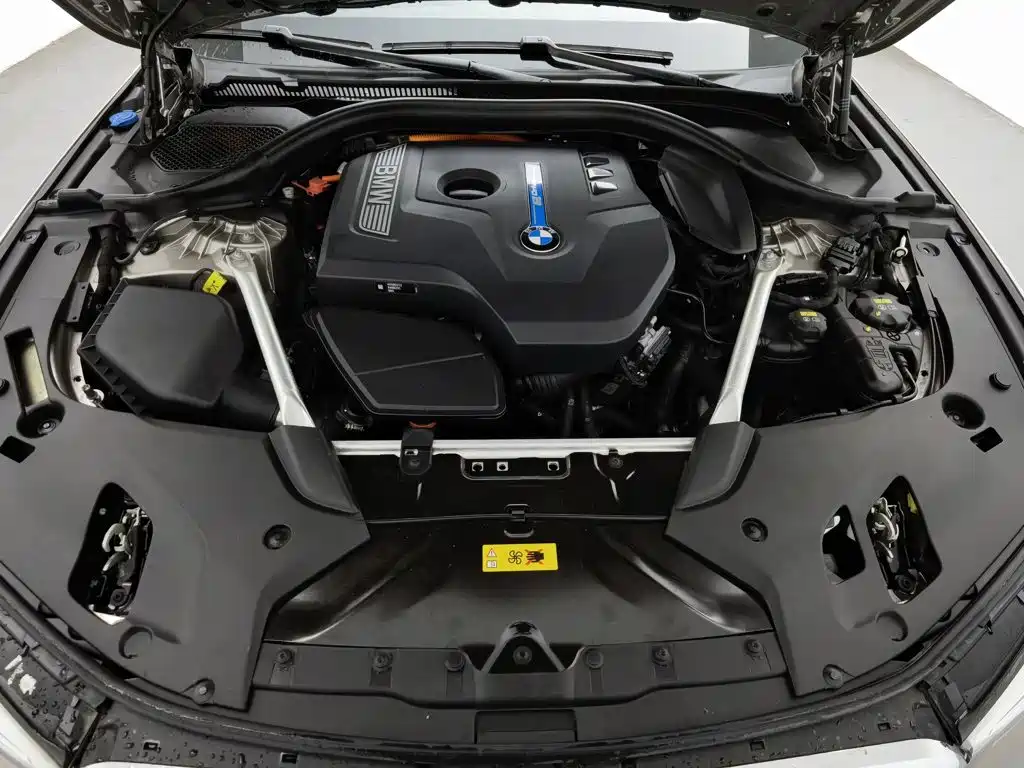 BMW 5 Series New Energy — фото 6