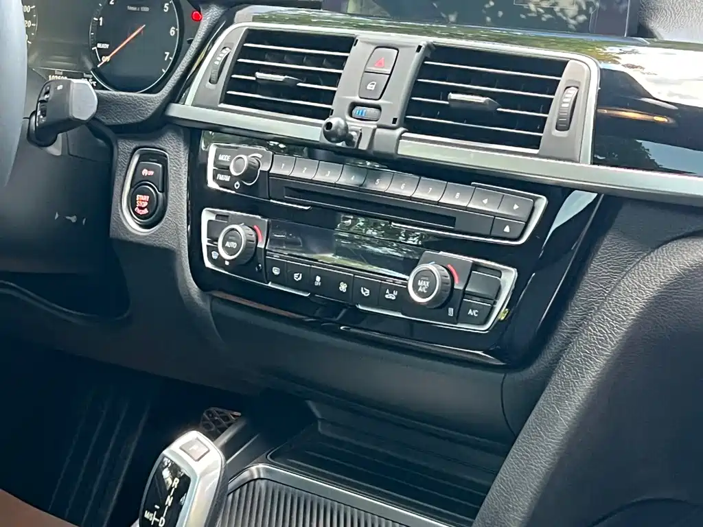 BMW 3 Series GT — фото 11