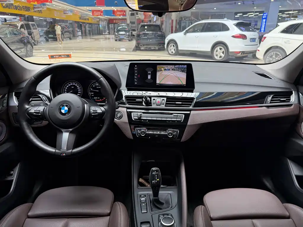 BMW X1 — фото 9