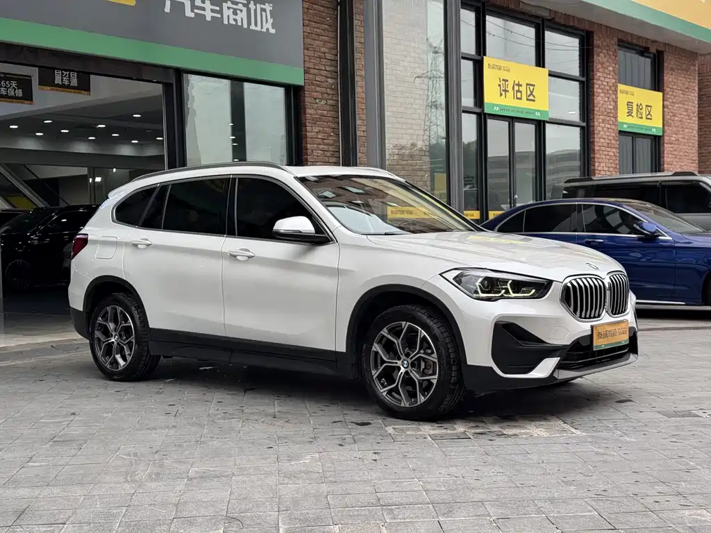 BMW X1 — фото 3