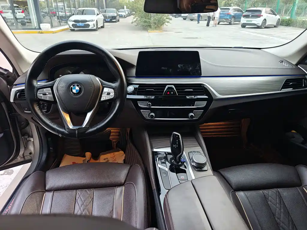 BMW 5 Series New Energy — фото 4