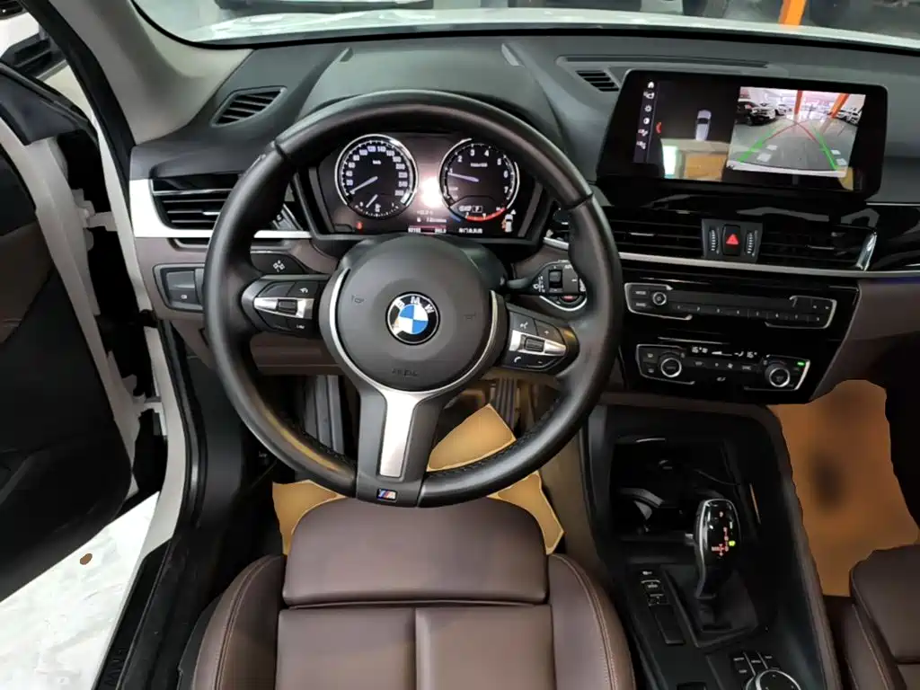 BMW X1 — фото 11