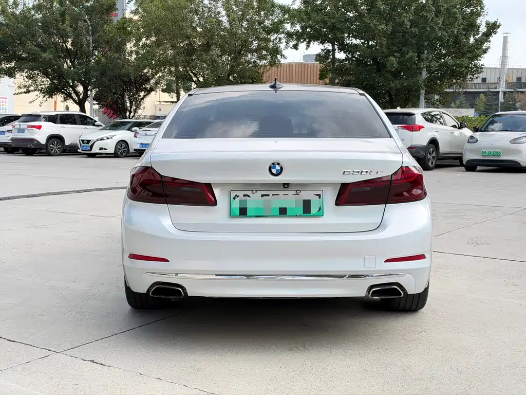 BMW 5 Series New Energy — фото 4