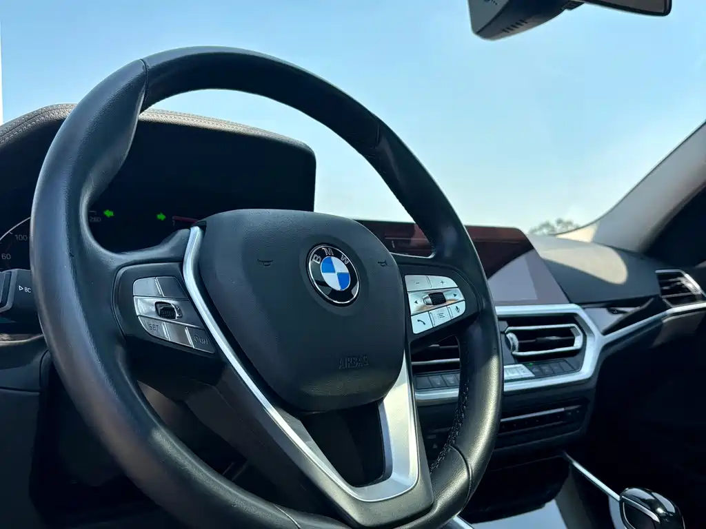 BMW 3 Series — фото 15