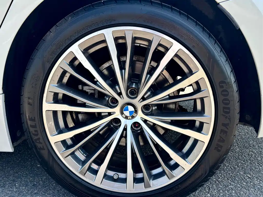 BMW 3 Series — фото 18