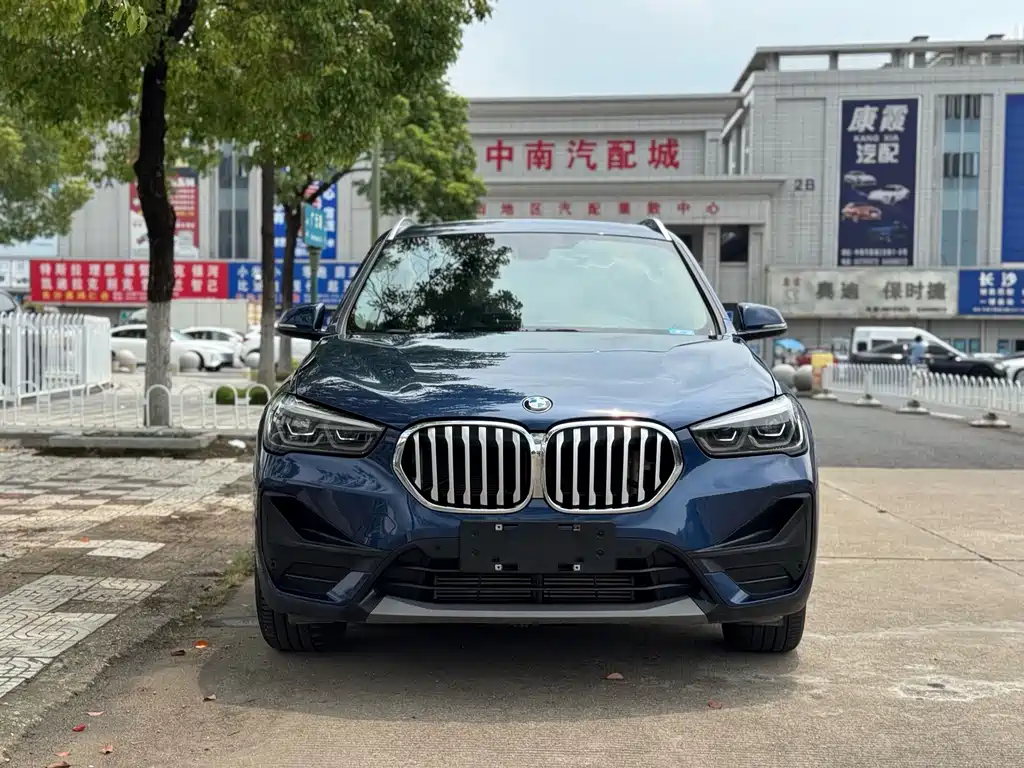 BMW X1 — фото 2