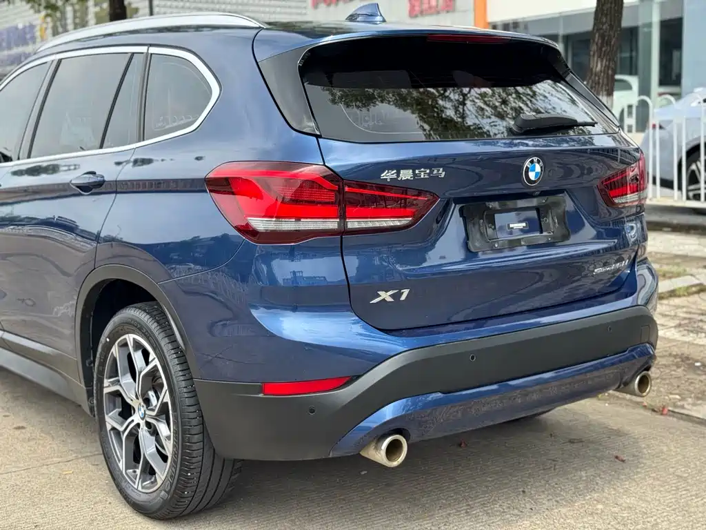 BMW X1 — фото 44