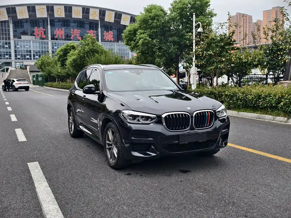BMW X3 — фото 3