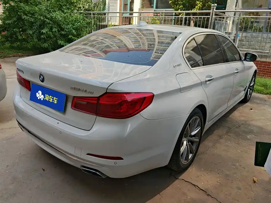 BMW 5 Series New Energy — фото 3