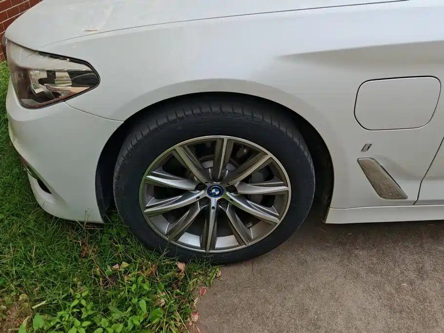 BMW 5 Series New Energy — фото 6