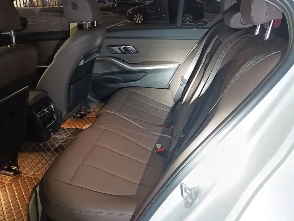 BMW 3 Series — фото 13