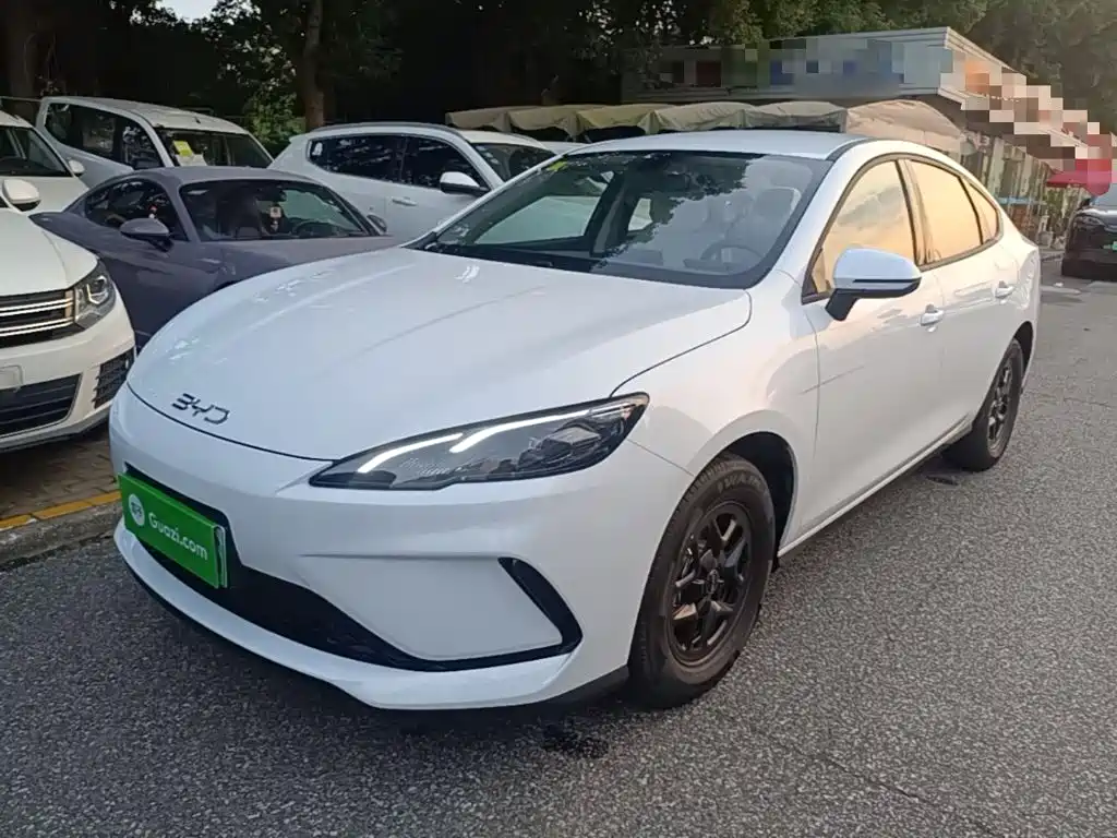 BYD Seal 05 DM-i — фото 2