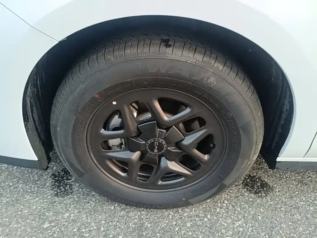 BYD Seal 05 DM-i — фото 23