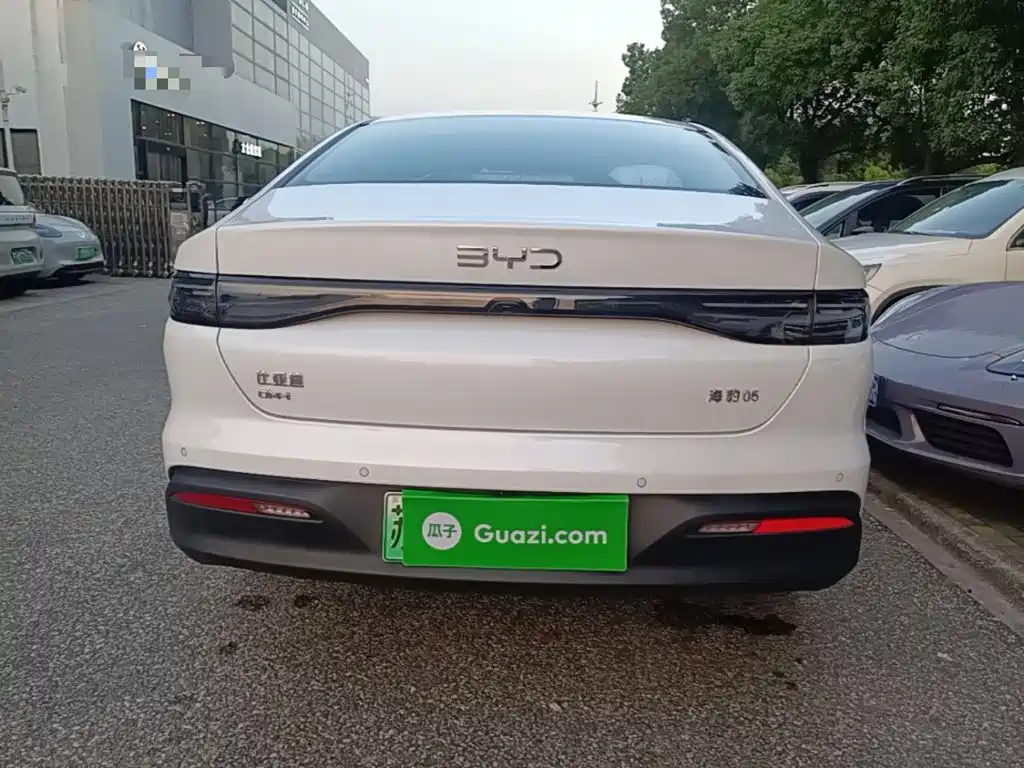 BYD Seal 05 DM-i — фото 6