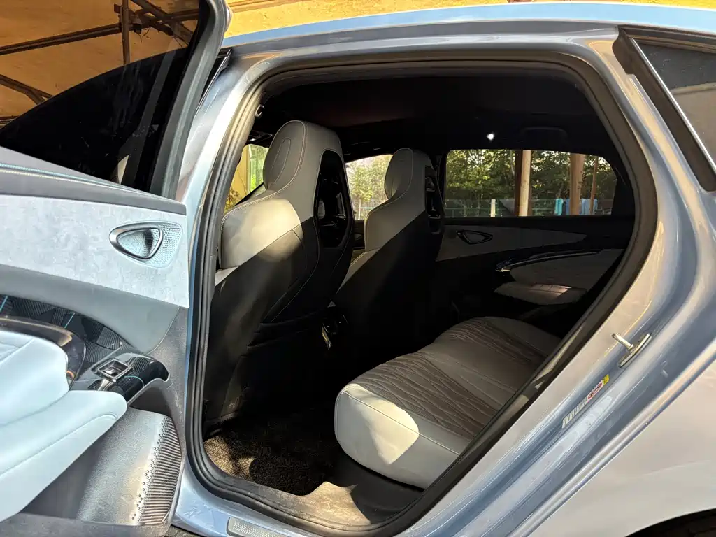 BYD Seal — фото 6