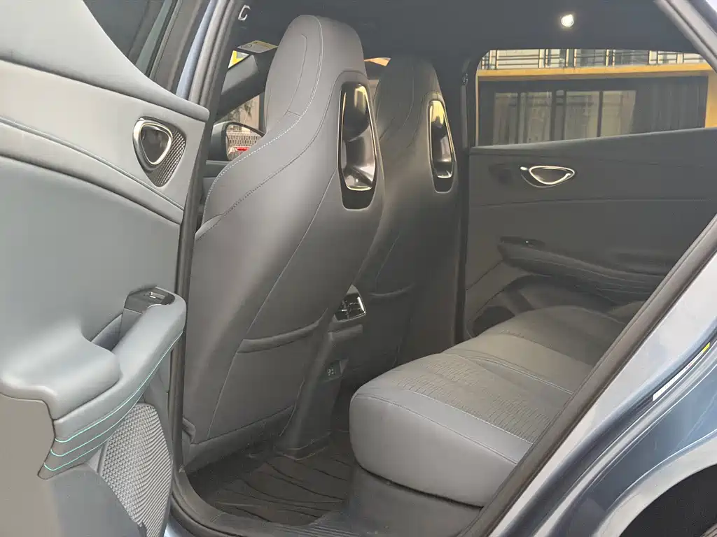 BYD Seal 06GT — фото 8